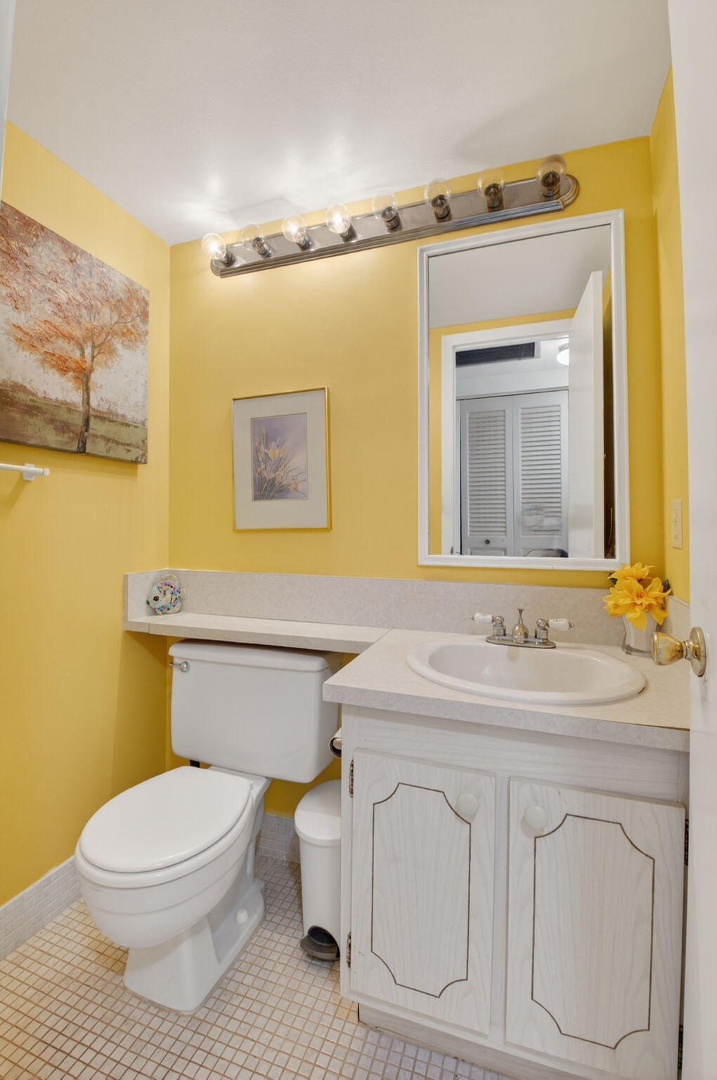 167 Preston F, Unit 167 Boca Raton, FL 33434 - Photo 15 of 54 Half Bath