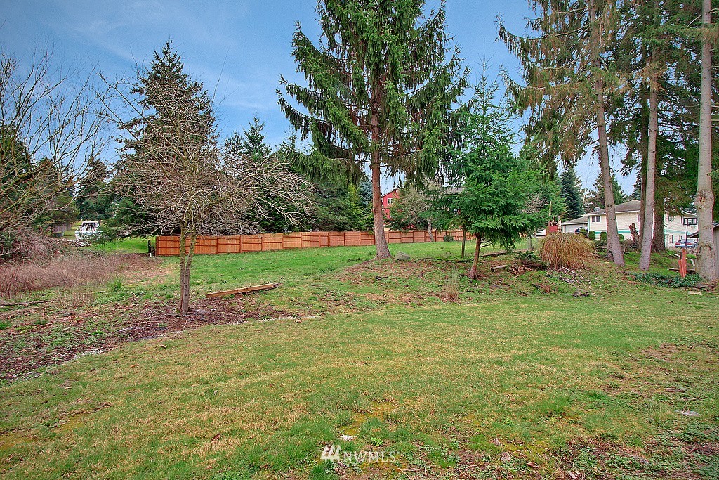 19808 Talbot Road South Renton, WA 98055 - Photo 12 of 13