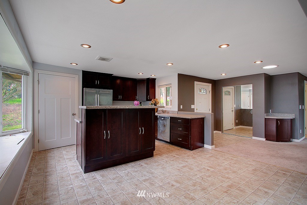 19808 Talbot Road South Renton, WA 98055 - Photo 4 of 13
