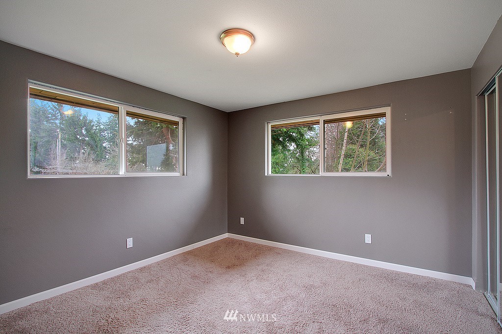 19808 Talbot Road South Renton, WA 98055 - Photo 9 of 13