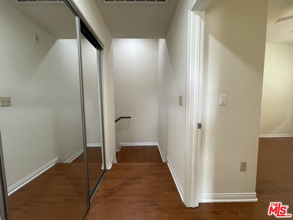 15024 West Magnolia Boulevard, Unit 105 Sherman Oaks, CA 91403 - Photo 12 of 29