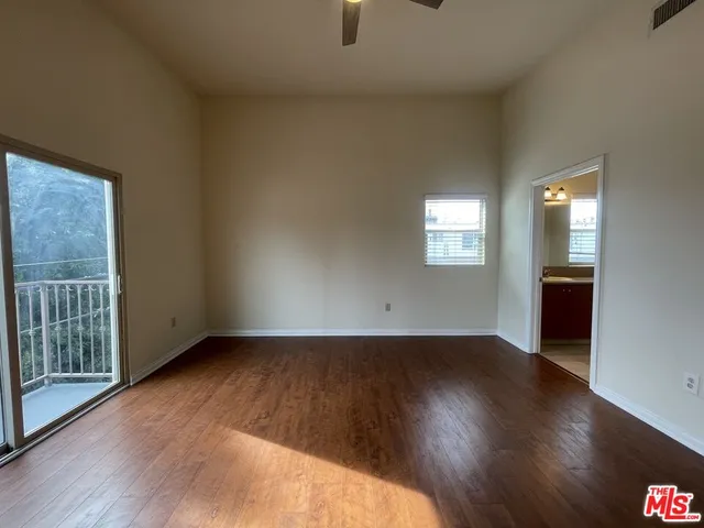 $3,990 | 15024 West Magnolia Boulevard, Unit 105, Sherman Oaks, CA 91403