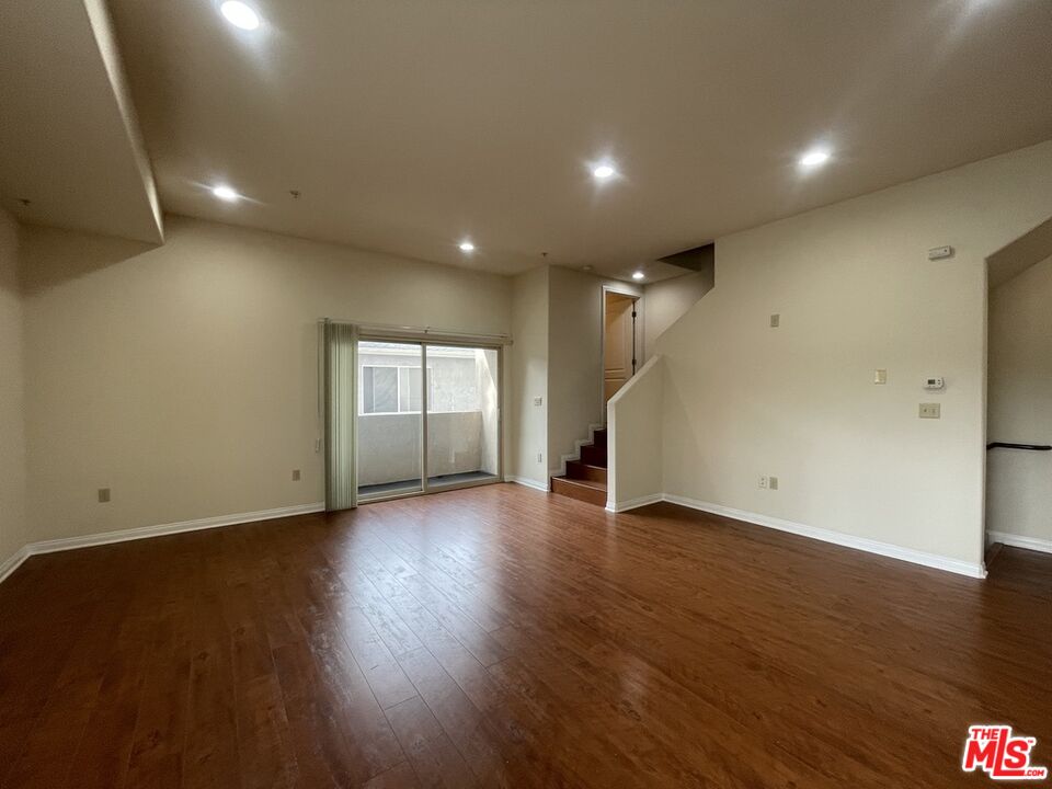 15024 West Magnolia Boulevard, Unit 105 Sherman Oaks, CA 91403 - Photo 8 of 29