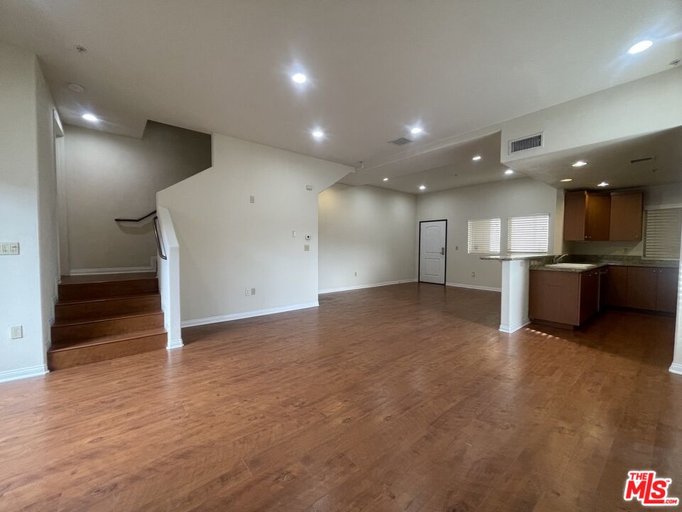 15024 West Magnolia Boulevard, Unit 105 Sherman Oaks, CA 91403 - Photo 9 of 29