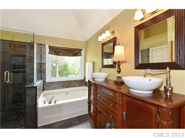 1609 Ivy Bluff Way Matthews, NC 28105 - Photo 11 of 16