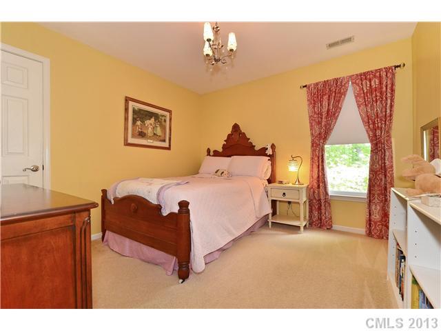 1609 Ivy Bluff Way Matthews, NC 28105 - Photo 13 of 16