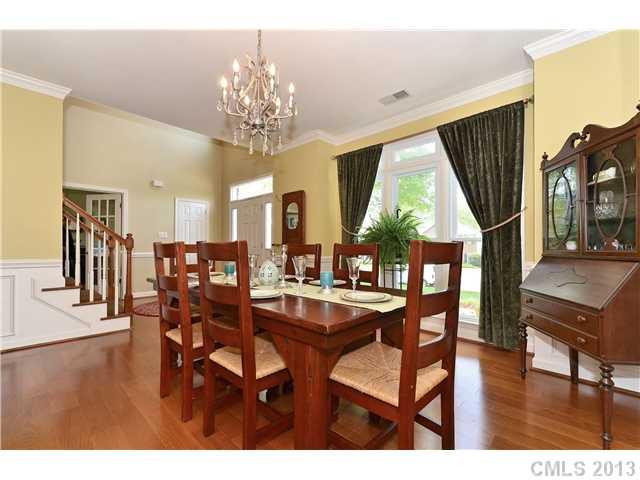 1609 Ivy Bluff Way Matthews, NC 28105 - Photo 4 of 16