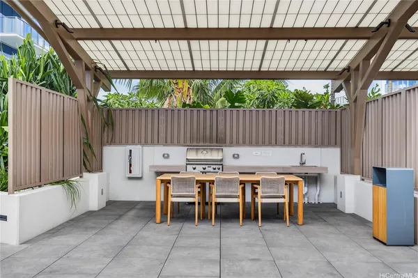 $3,300 | 1515 Liona Street, Unit 2109, Honolulu, HI 96814