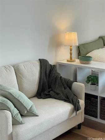 $3,300 | 1515 Liona Street, Unit 2109, Honolulu, HI 96814