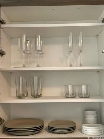 $3,300 | 1515 Liona Street, Unit 2109, Honolulu, HI 96814