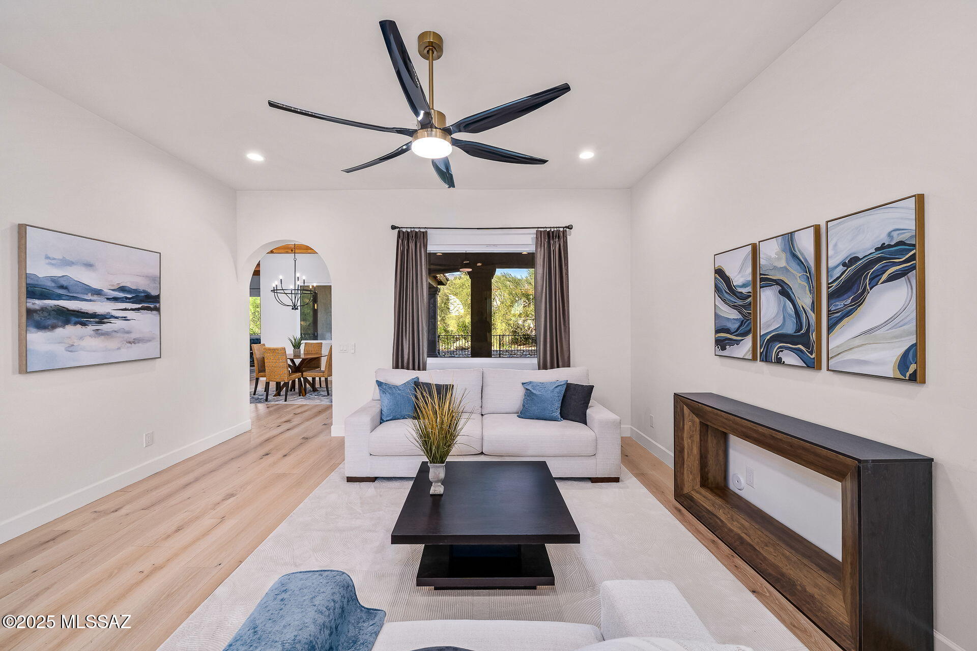 4140 North Pontatoc Road Tucson, AZ 85718 - Photo 16 of 50 Living Room