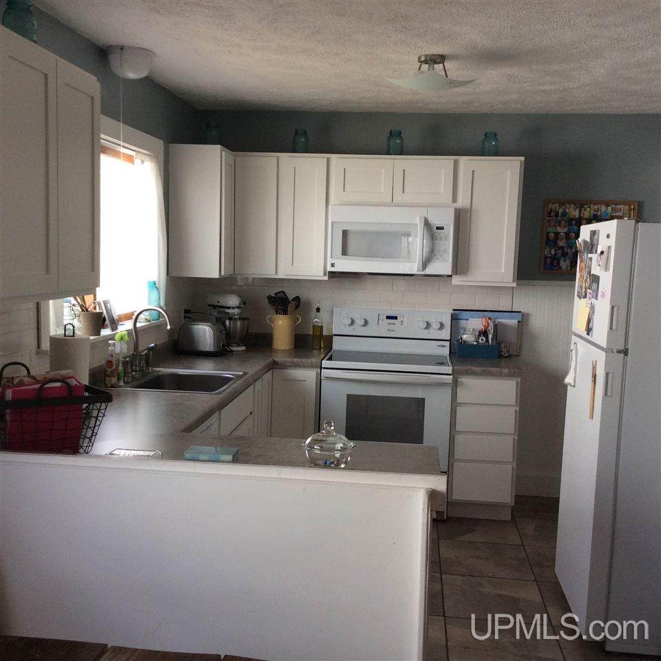 115 Carlson Road Negaunee, MI 49866 - Photo 5 of 19 Gallery Image 5