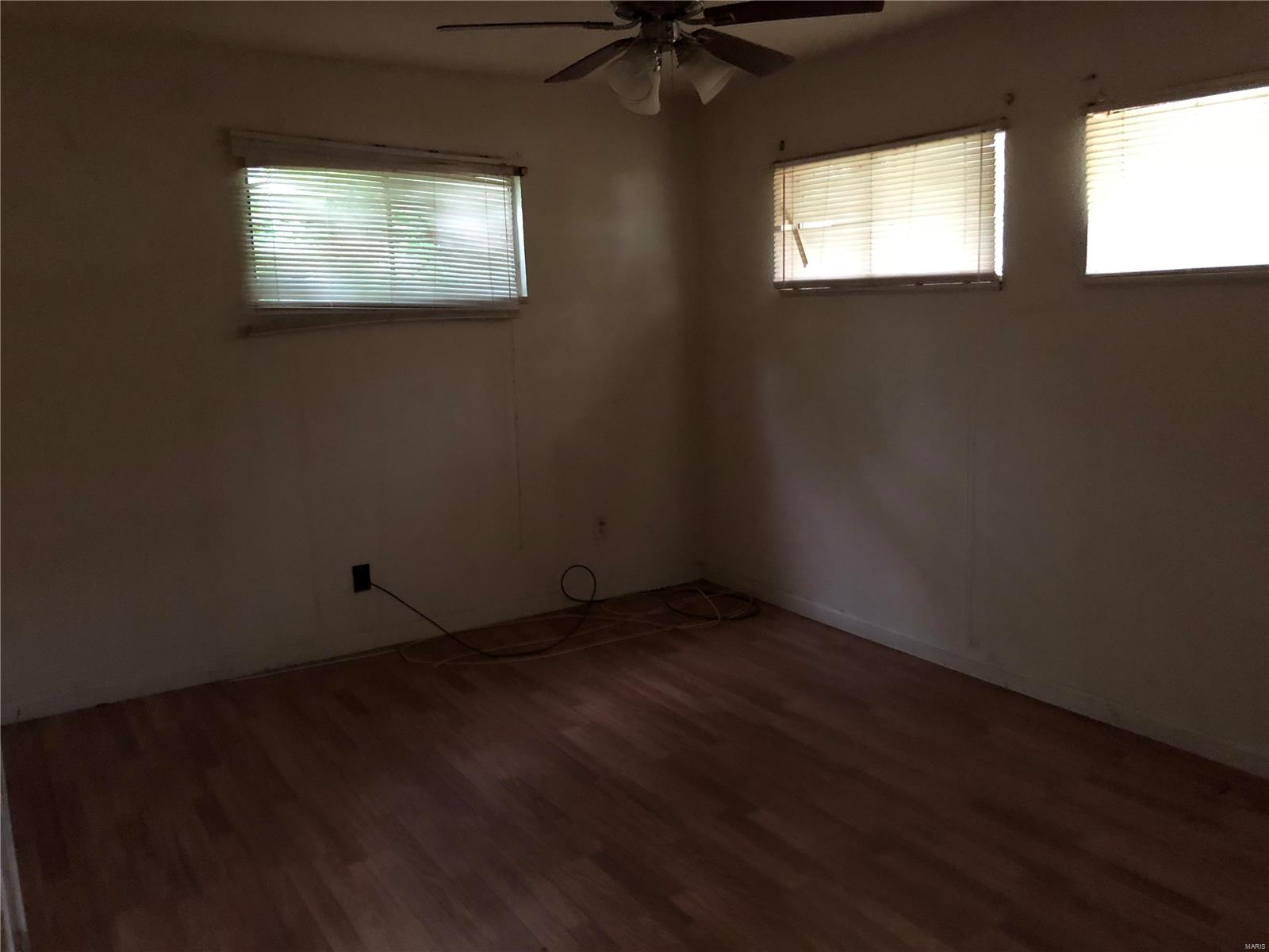 3848 Woodson Road St. Louis, MO 63134 - Photo 8 of 13 Gallery Image 8