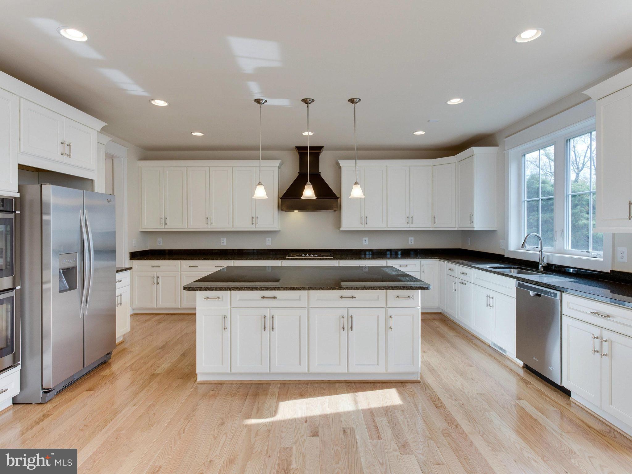 7331 Paxton Road Falls Church, VA 22043 - Photo 11 of 22 Kitchen