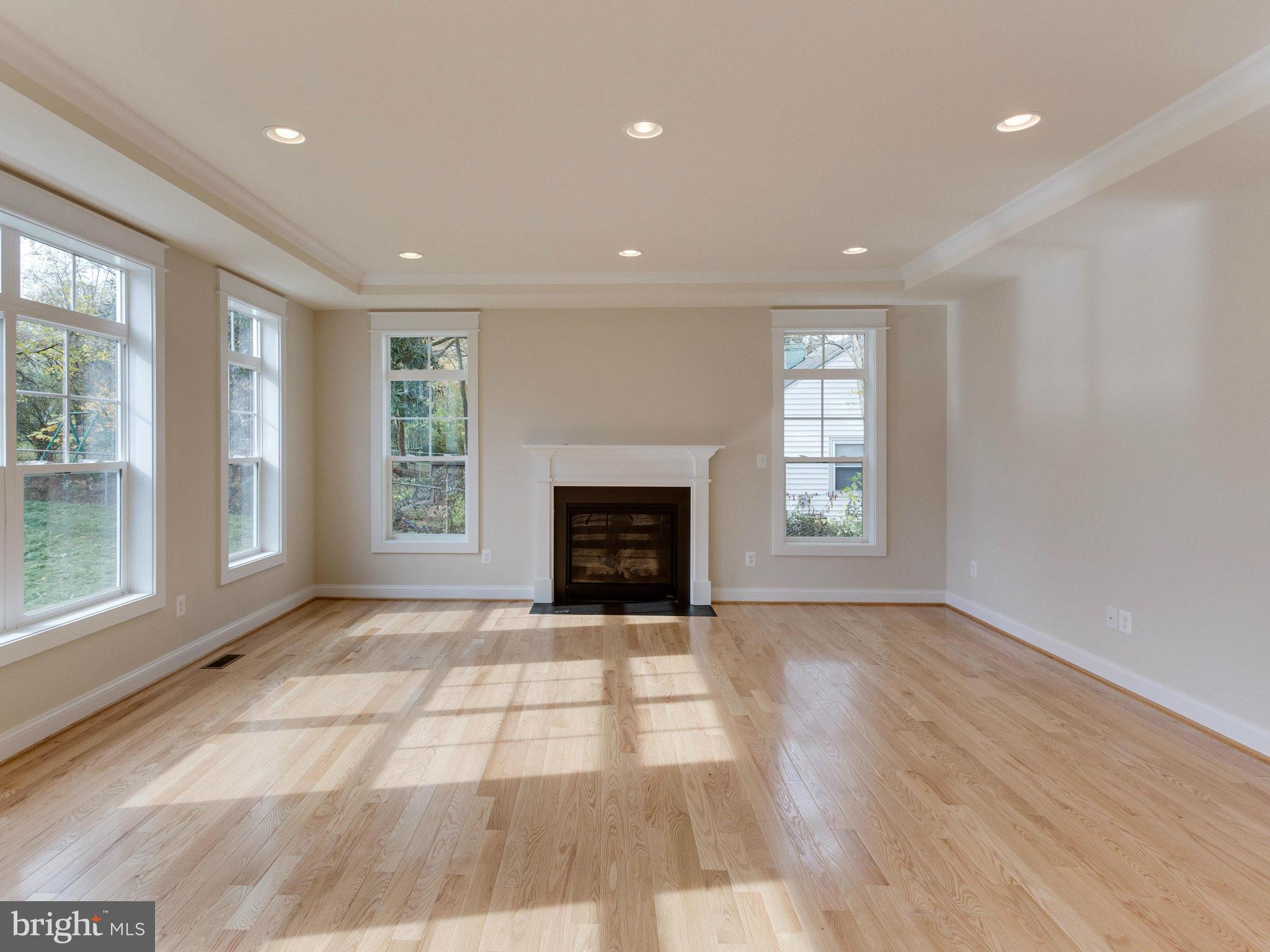 7331 Paxton Road Falls Church, VA 22043 - Photo 12 of 22 Family Room