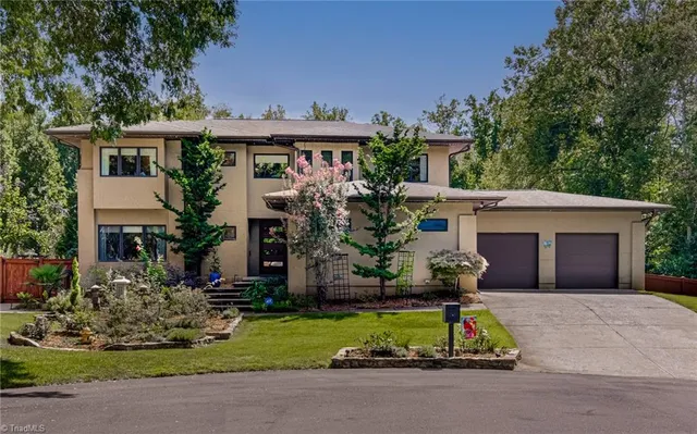 $885,000 | 125 Asbury Pl Court, Clemmons, NC 27012