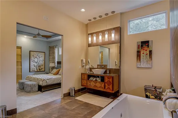 $879,900 | 125 Asbury Pl Court, Clemmons, NC 27012