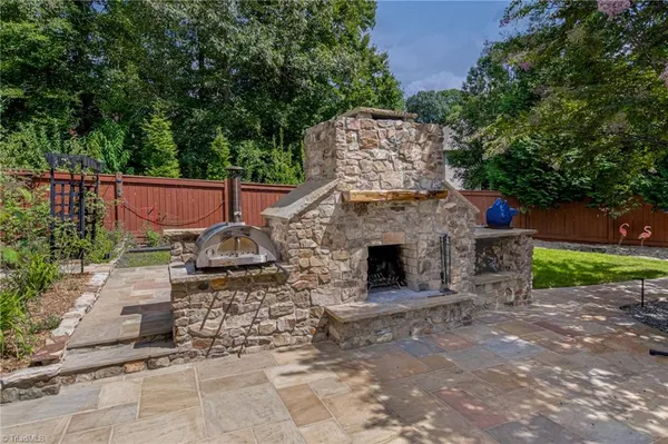 $879,900 | 125 Asbury Pl Court, Clemmons, NC 27012