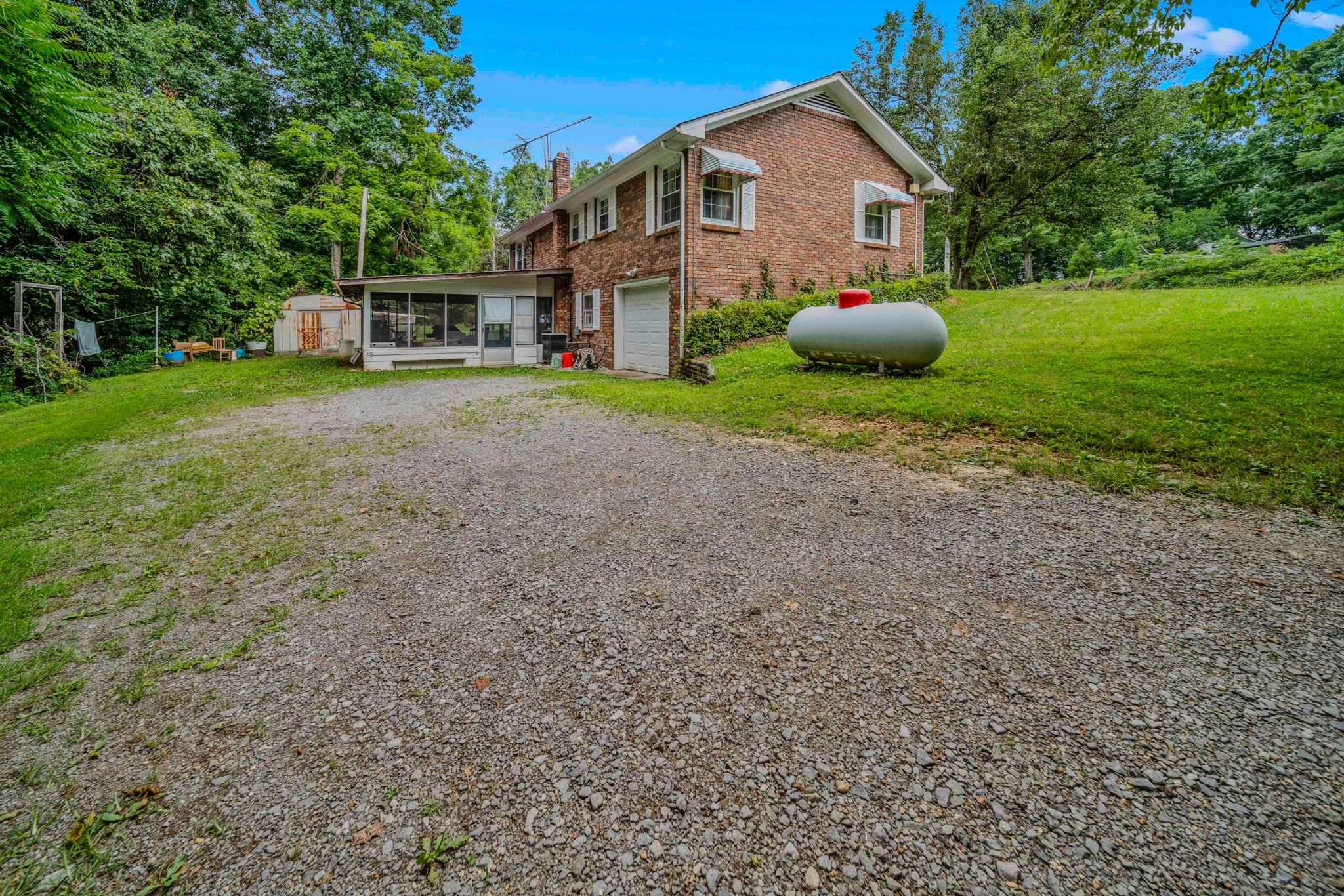 4781 Tarsus Road Palmyra, TN 37142 - Photo 4 of 26 Gallery Image 4