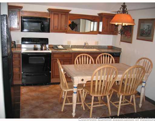 108 Guller Road, Unit A6 Frisco, CO 80443 - Photo 4 of 7 Den/Family/Great Room.