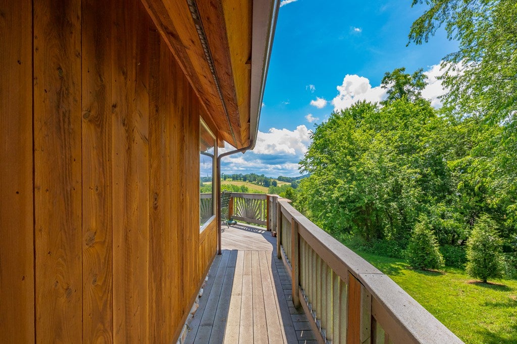 3632 Cedar Springs Road Rural Retreat, VA 24368 - Photo 27 of 68 Gallery Image 27