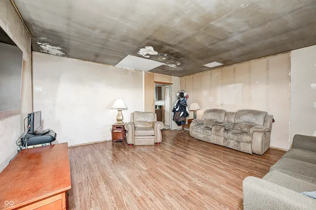 $125,000 | 12816 North County Road 1000 West, Gaston, IN 47342