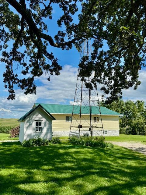 18256 Highway 43 Mabel, MN 55954 - Photo 13 of 22