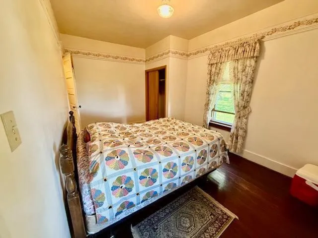 $299,900 | 18256 Highway 43, Mabel, MN 55954