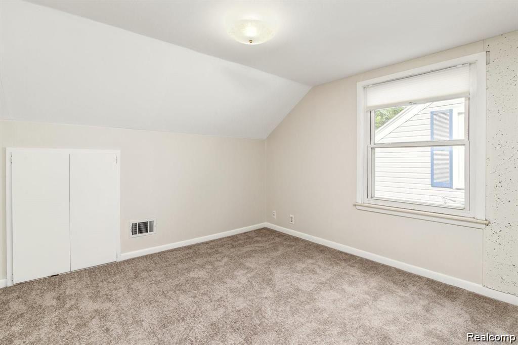 3426 Chester Road Royal Oak, MI 48073 - Photo 14 of 21