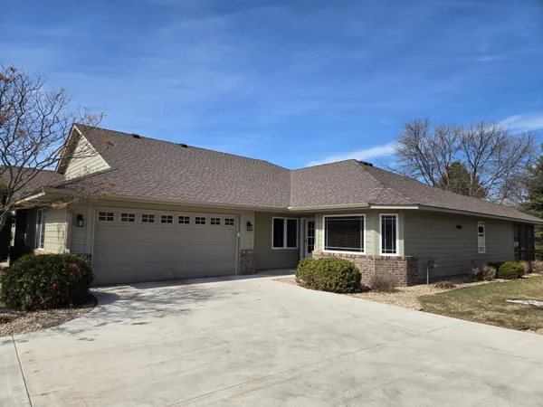 $364,900 | 411 Independence Street, New Prague, MN 56071