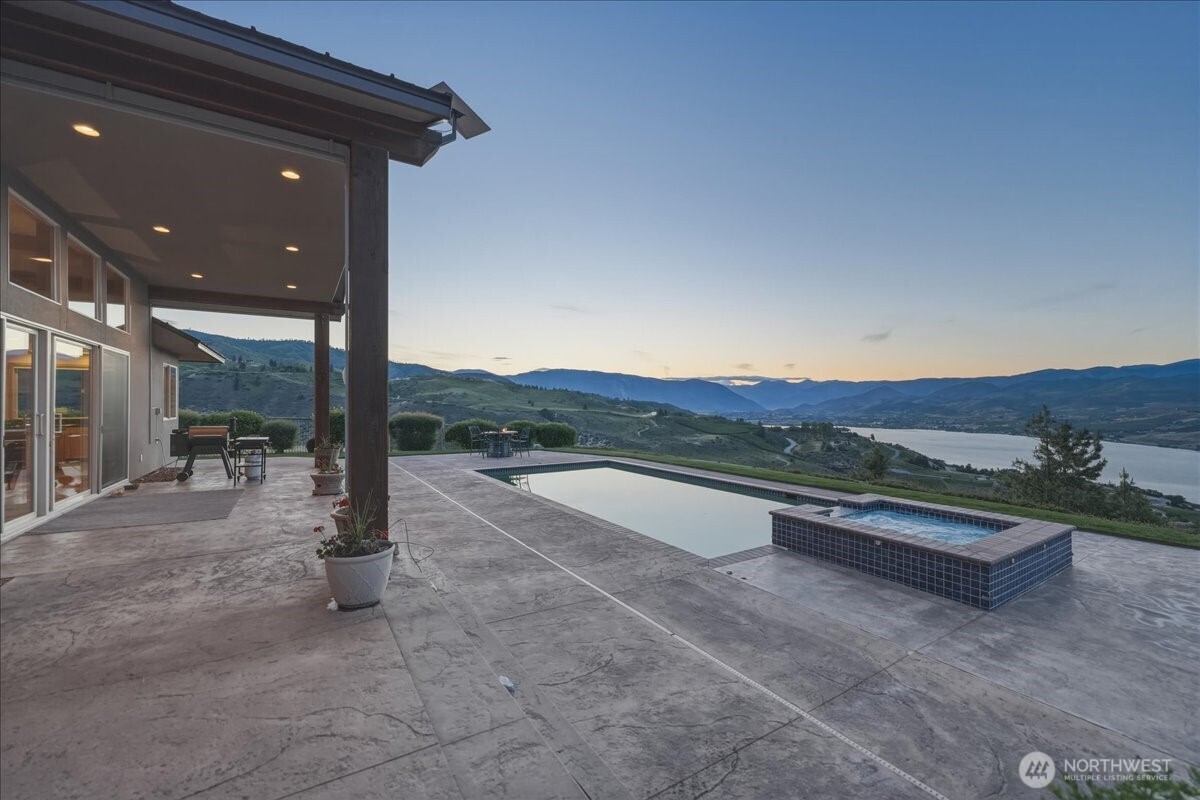 825 Hawks Meadow Road Chelan, WA 98816 - Photo 36 of 40