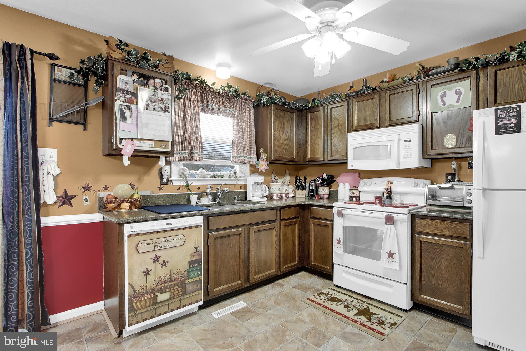 3270 Grandview Road Hanover, PA 17331 - Photo 9 of 30 Gallery Image 9
