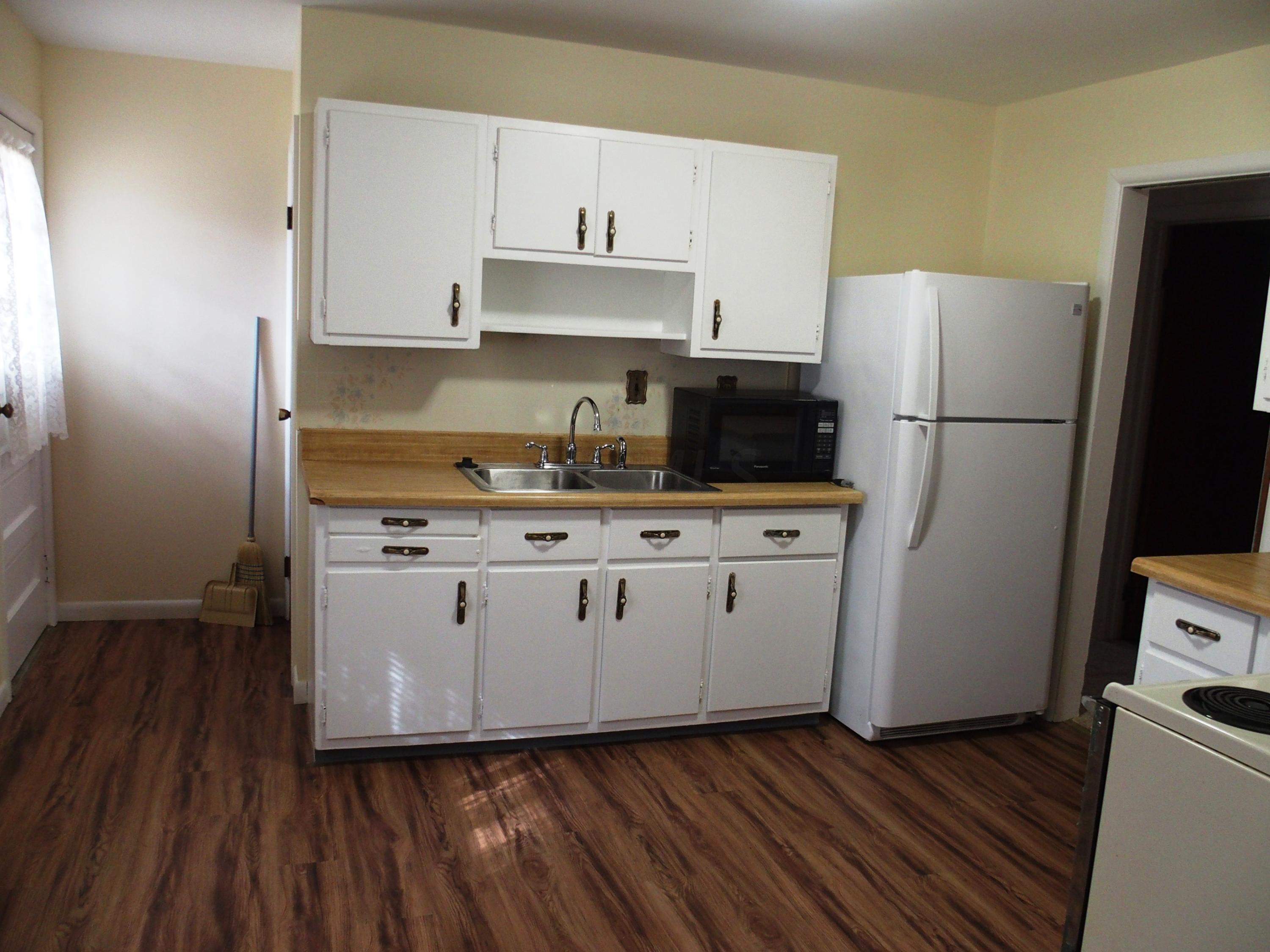 377 Troy Road Delaware, OH 43015 - Photo 3 of 17 Gallery Image 3