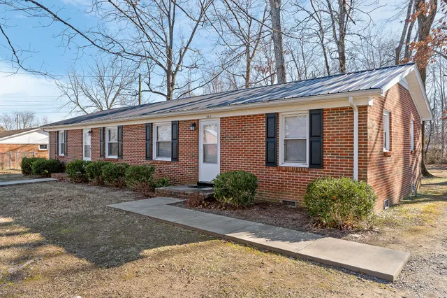 $1,200 | 105 Ashwood Lane, Unit 2, McMinnville, TN 37110