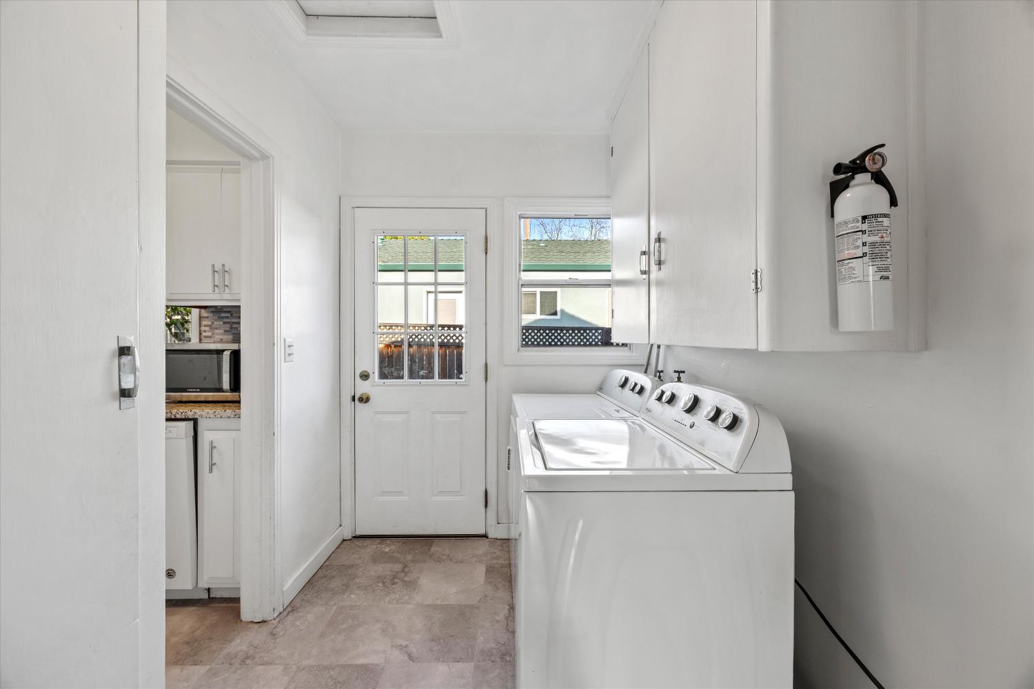 1231 Rodeo Way Sacramento, CA 95819 - Photo 18 of 21