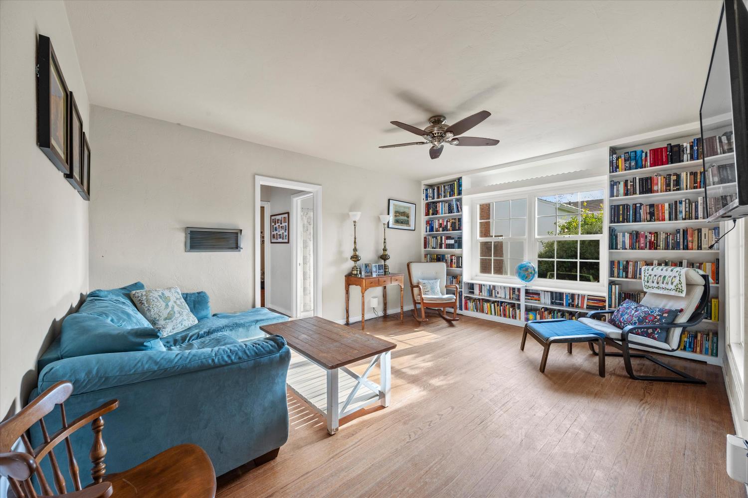 1231 Rodeo Way Sacramento, CA 95819 - Photo 4 of 21