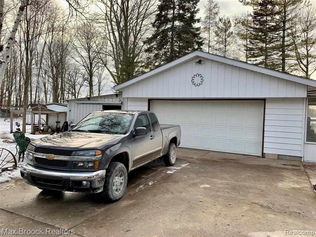 725 Wirbel Road Pinconning, MI 48650 - Photo 82 of 89