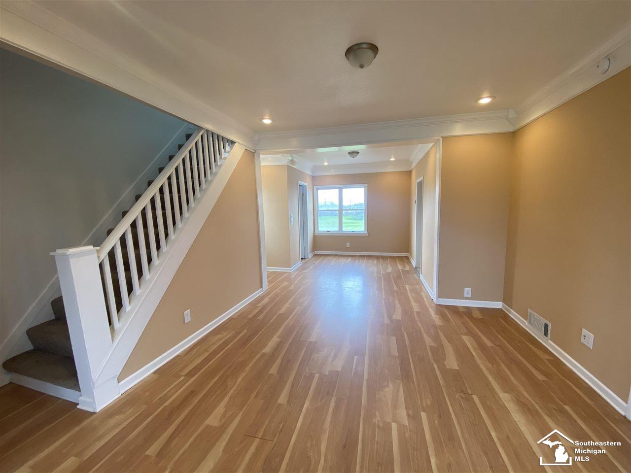 6073 Scofield Road Maybee, MI 48159 - Photo 3 of 20
