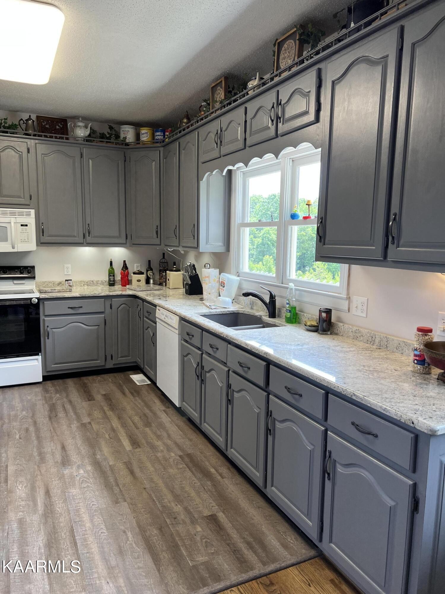 507 Short Bark Road Madisonville, TN 37354 - Photo 7 of 39 Gallery Image 7