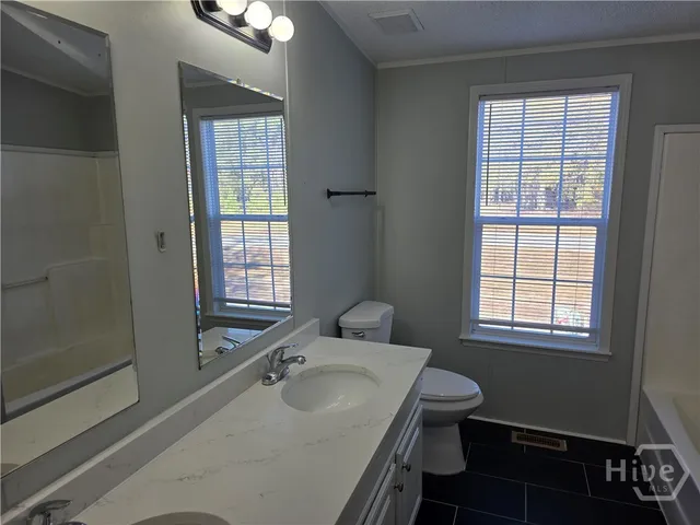 $2,300 | 203 River Oak Drive, Bloomingdale, GA 31302