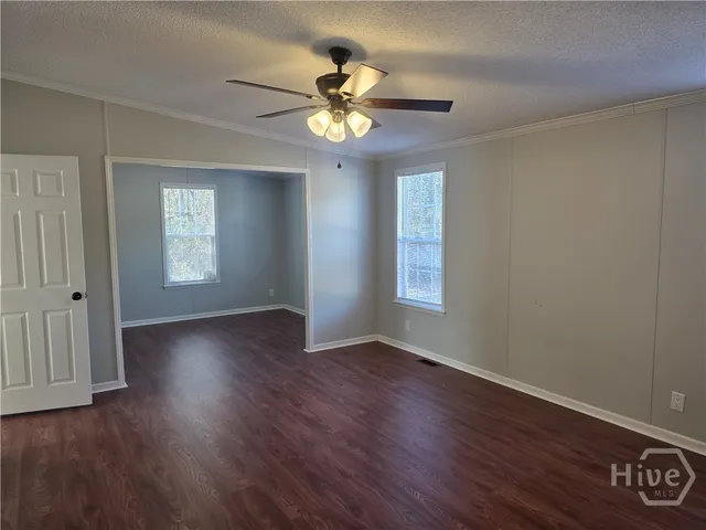 $2,300 | 203 River Oak Drive, Bloomingdale, GA 31302