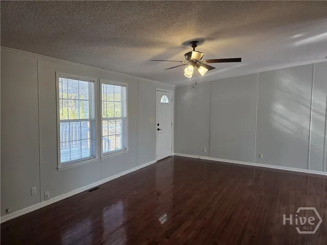 $2,300 | 203 River Oak Drive, Bloomingdale, GA 31302