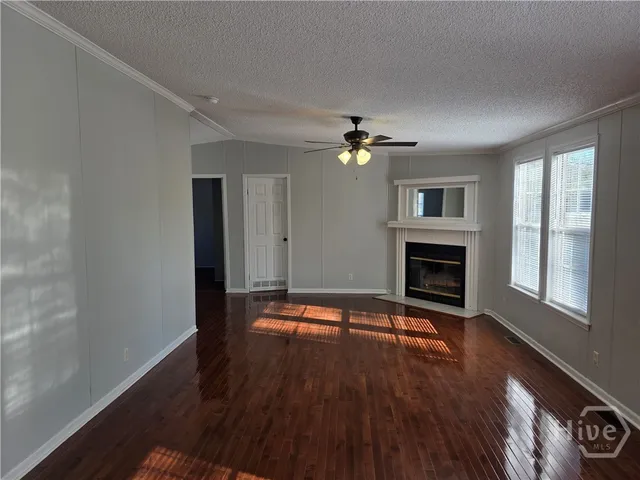 $2,300 | 203 River Oak Drive, Bloomingdale, GA 31302