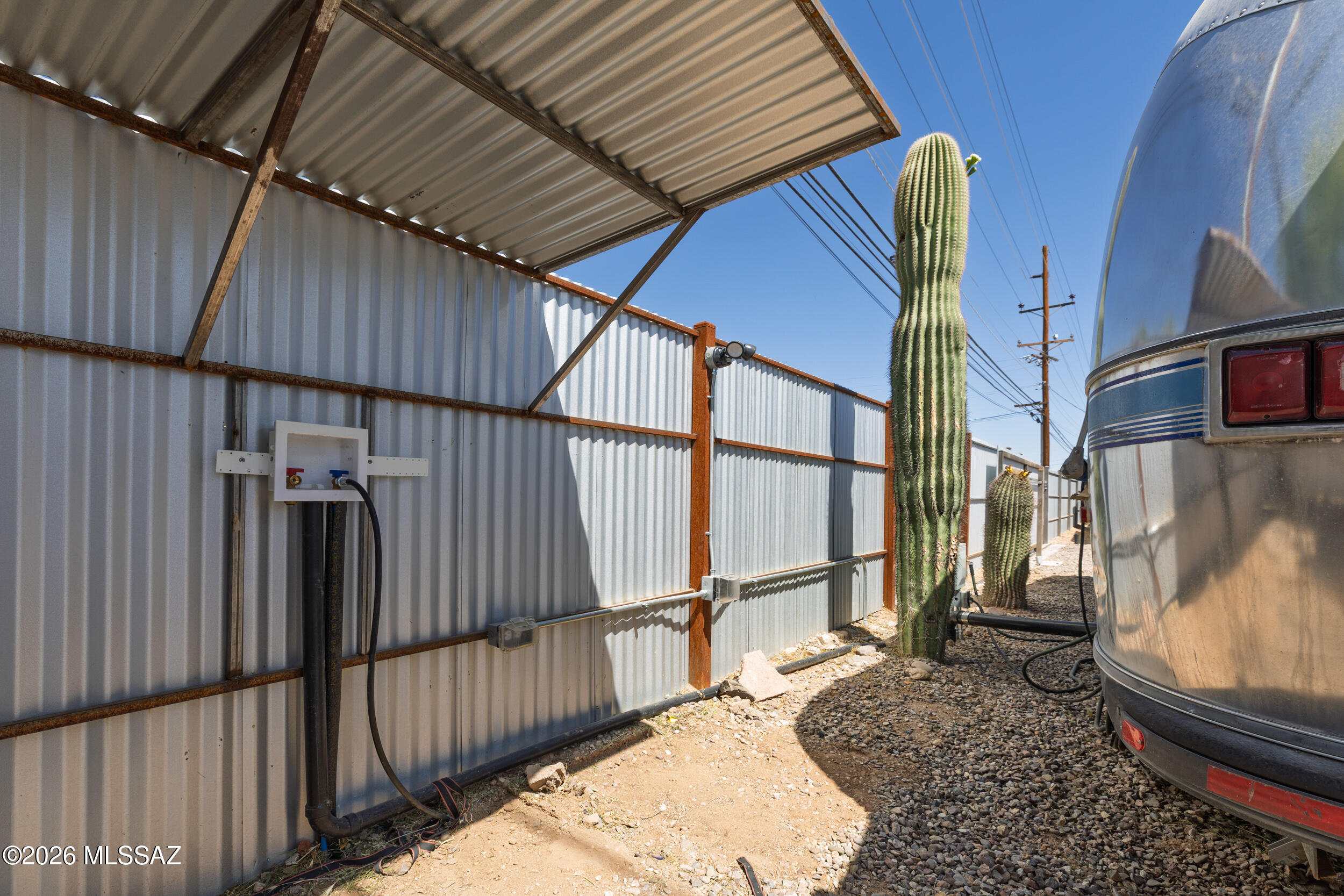 802 East Silverlake Road Tucson, AZ 85713 - Photo 11 of 46