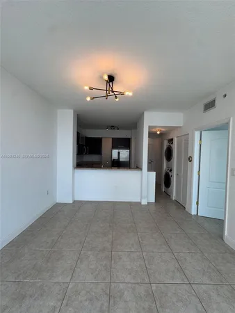 $2,100 | 500 Northeast 29th Street, Unit 907, Miami, FL 33137