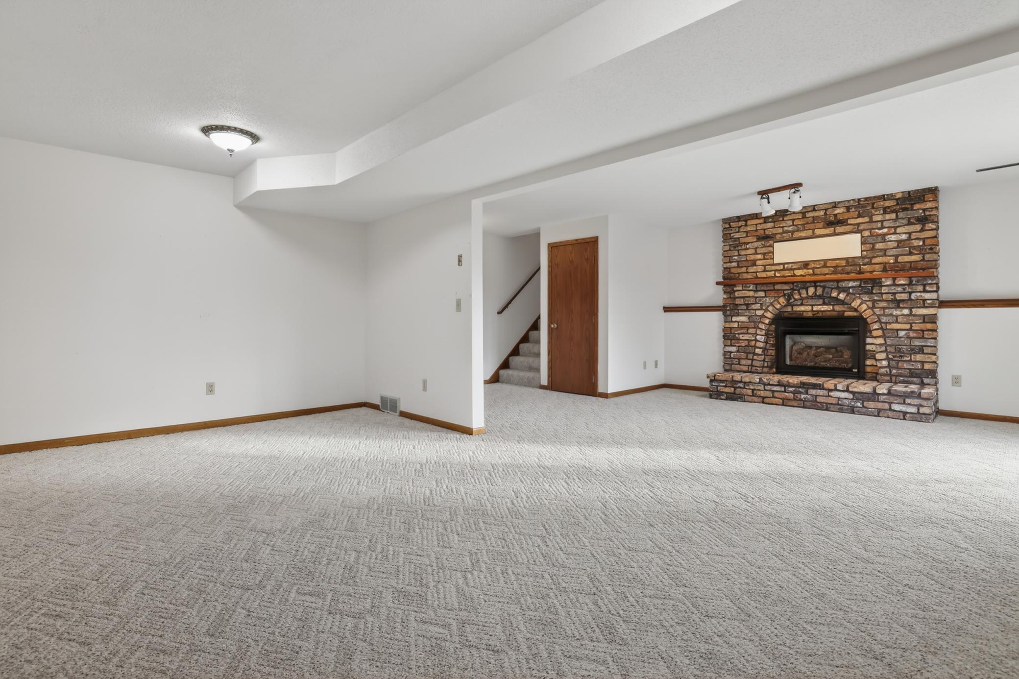 2335 2nd Avenue Southwest Rochester, MN 55902 - Photo 4 of 50