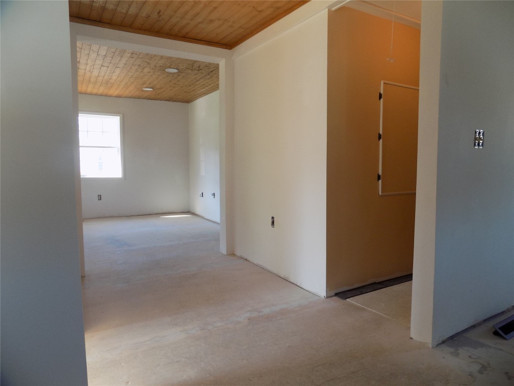 129 Kennedy Road Binghamton, NY 13901 - Photo 18 of 50 Gallery Image 18