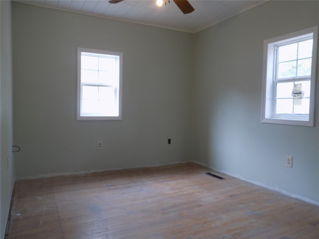 129 Kennedy Road Binghamton, NY 13901 - Photo 10 of 50 Gallery Image 10