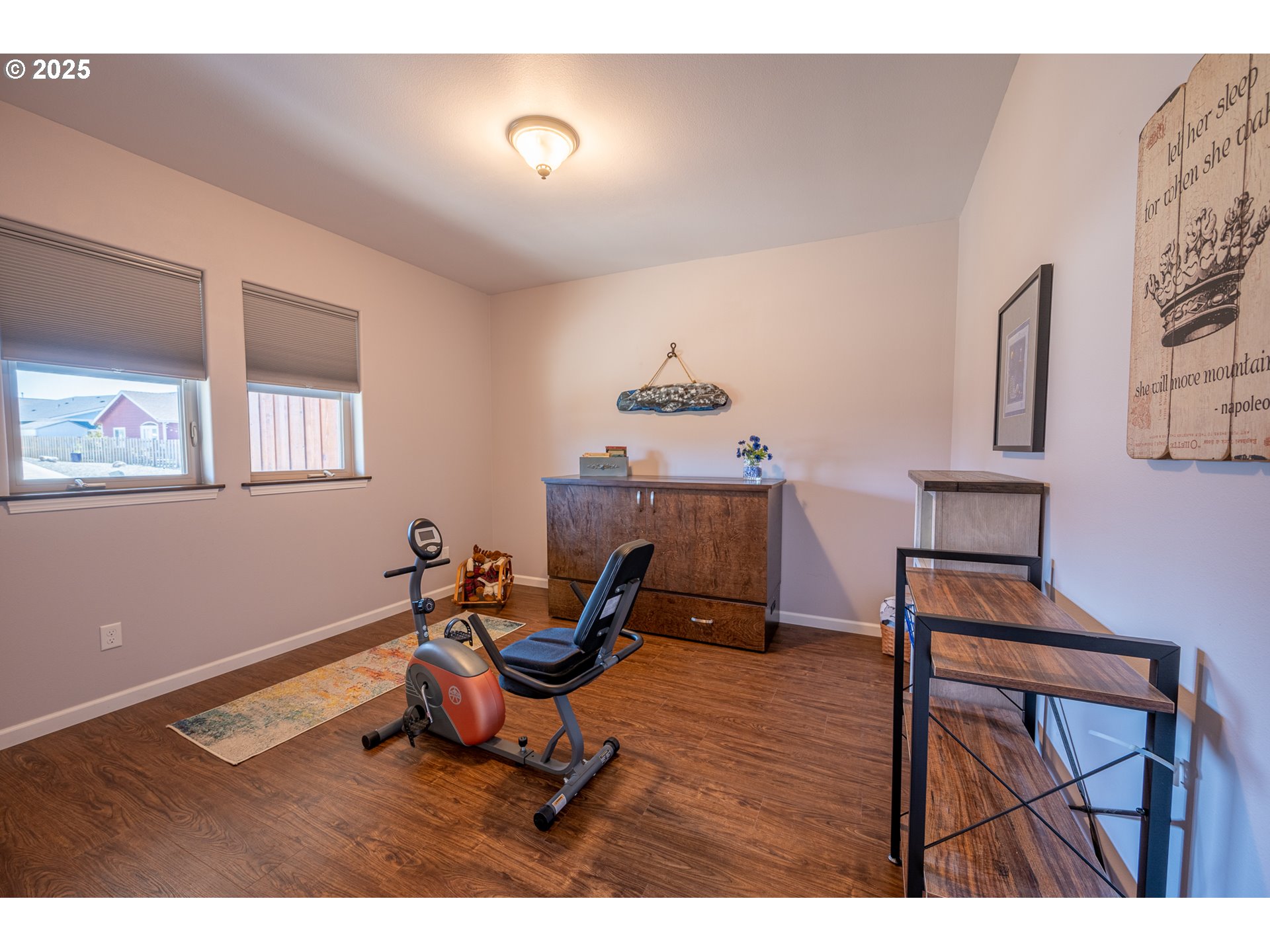 2686 Cedar Loop Bandon, OR 97411 - Photo 29 of 42 a living room with furniture and a window