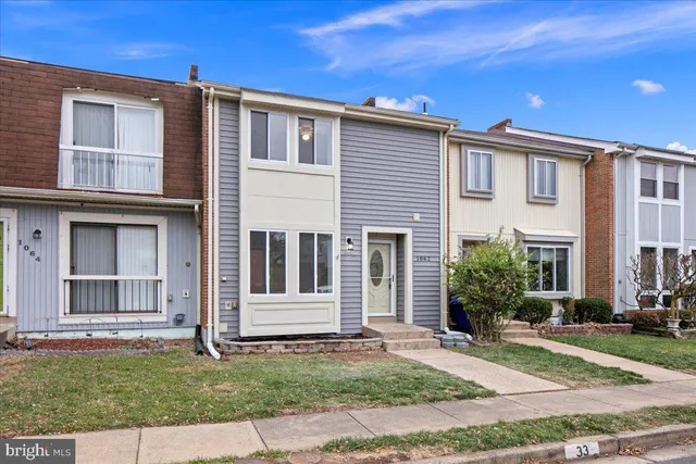 $525,000 | 1062 Knight Lane, Herndon, VA 20170